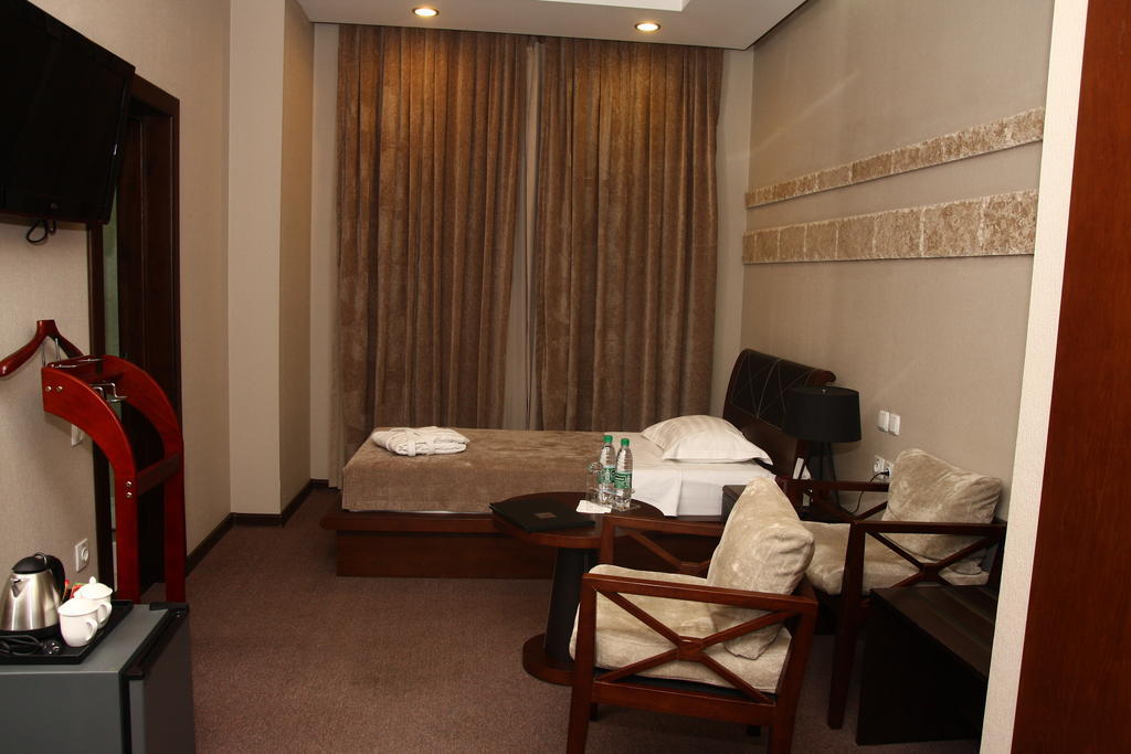Grand M Hotel Navoi Bilik gambar