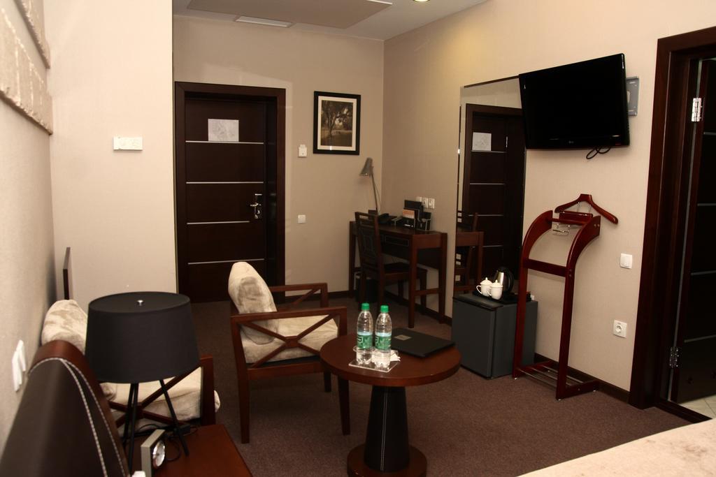 Grand M Hotel Navoi Bilik gambar